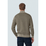 No-excess pullover half zipper