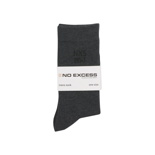 No Excess solid socks